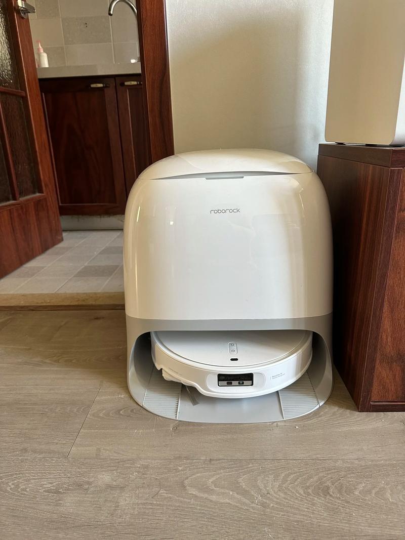 扫地机器人统治家庭计划（扫地机器人的家）